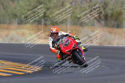 media/Oct-09-2022-SoCal Trackdays (Sun) [[95640aeeb6]]/Turn 3 (930am)/